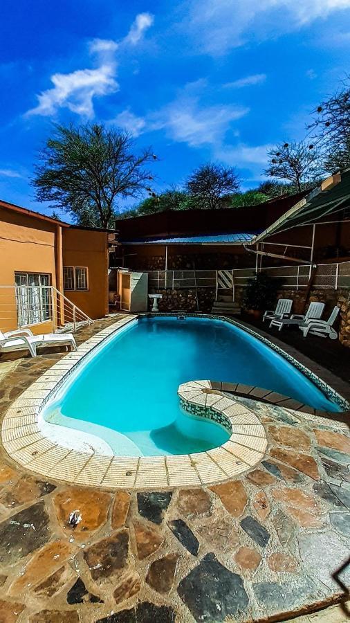 Yoieli Guest House Уиндхоек Екстериор снимка